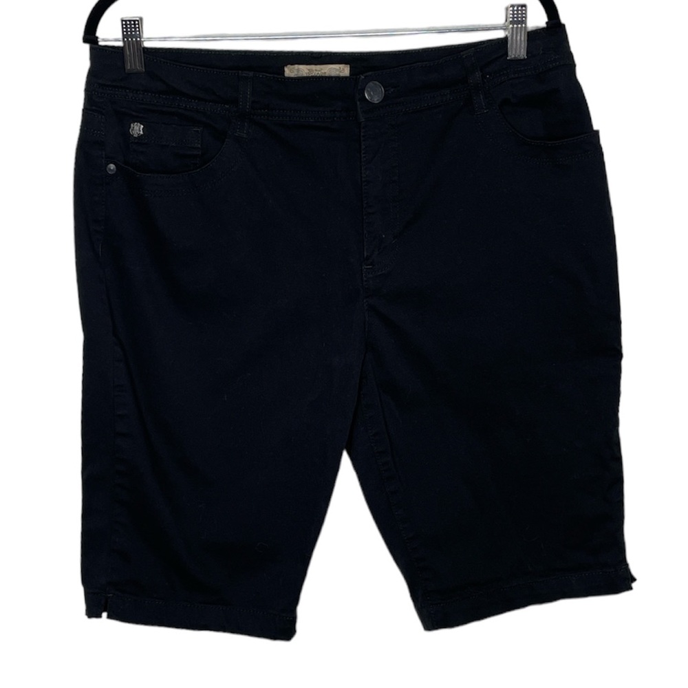 Nine West Vintage America Black Bermuda Shorts Size 16